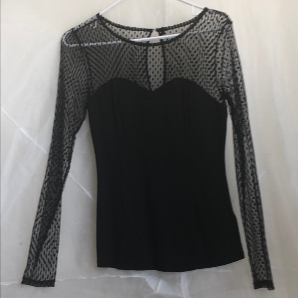 Guess  Lace Top ( Good Condition )